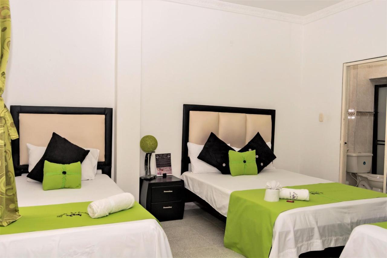 Hotel Arboleda Йопал Екстериор снимка
